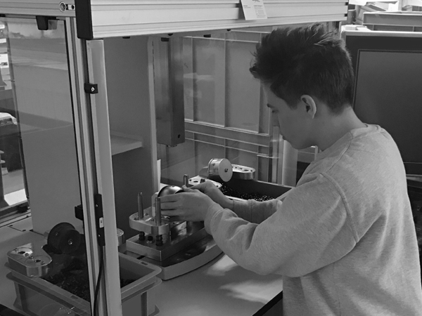 Apprenticeships in Clean Assembly